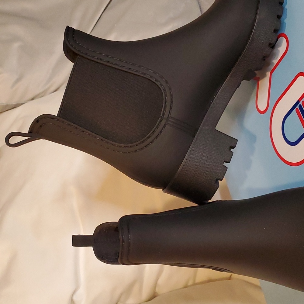 NIB Jeffrey Campbell Cloudy Black Matte Boot - Picture 5 of 11